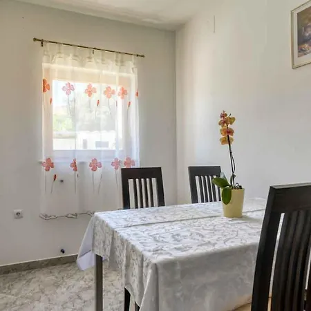 House Melly With Swimming Pool Feriehus Rovinjsko Selo